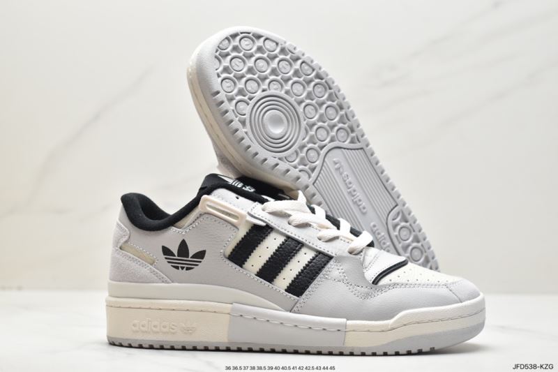 Adidas Sneakers